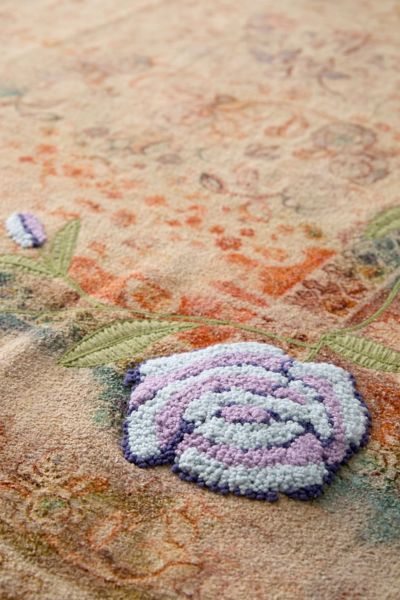 ReMADE By UO Remnants Pavo Rose Rug
