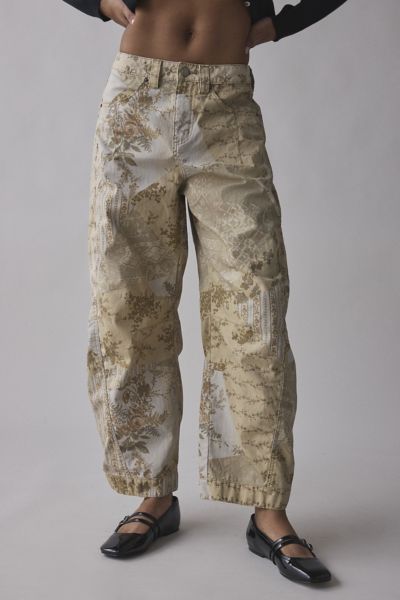 BDG ELISE BARREL LEG PANT IN FLORAL, WOMEN'S AT URBAN OUTFITTERS 