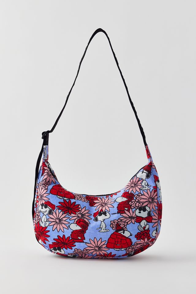 BAGGU X Peanuts Medium Nylon Crescent Bag | Urban Outfitters