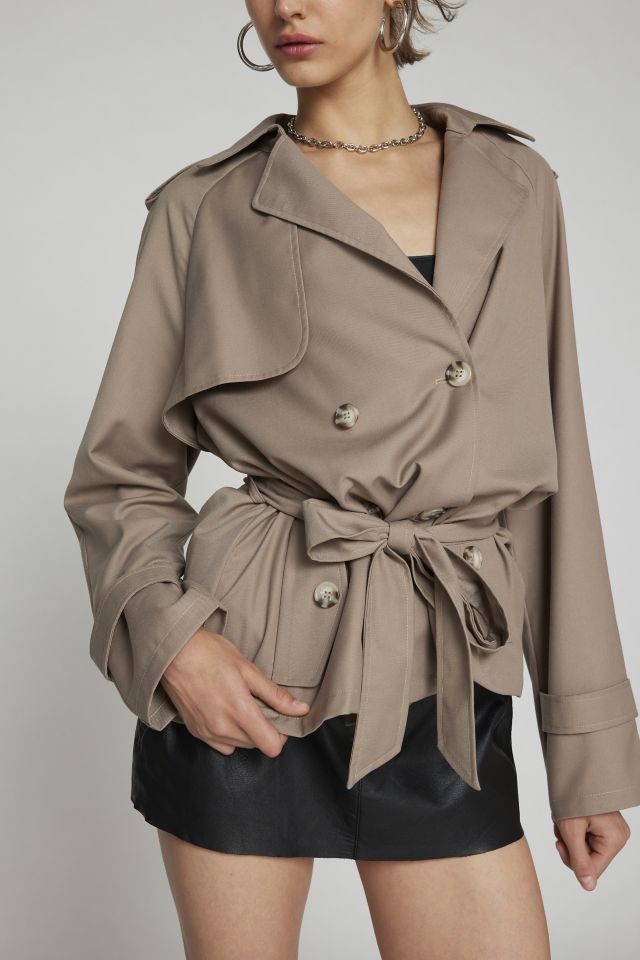 Lioness Cropped Trencherous Coat #1