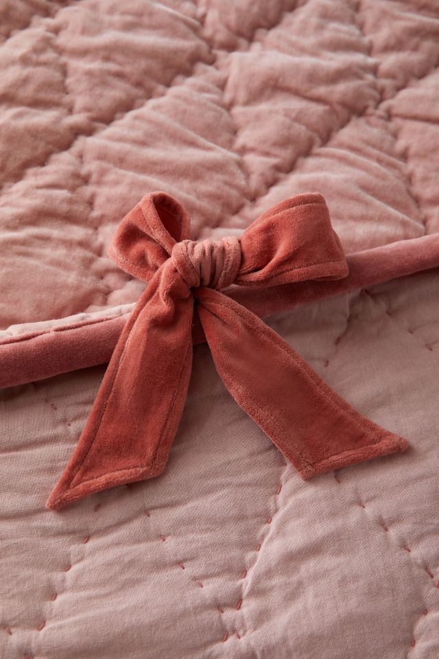 Velvet Bows Quilt #4