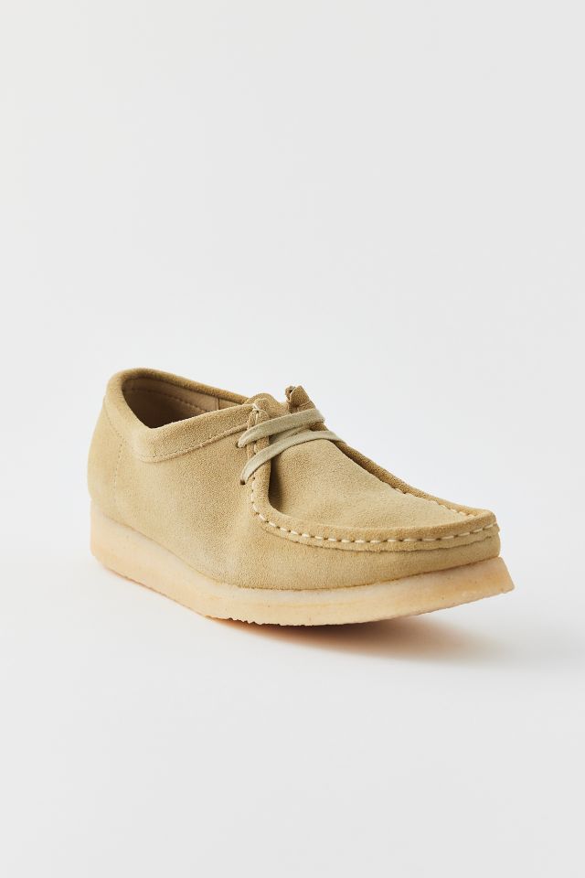 Clarks Women's Wallabee Suede Shoe | Urban Outfitters