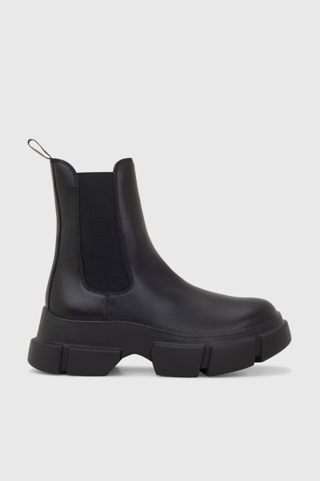 ROC Rowdy Leather Platform Chelsea Boot | Urban Outfitters