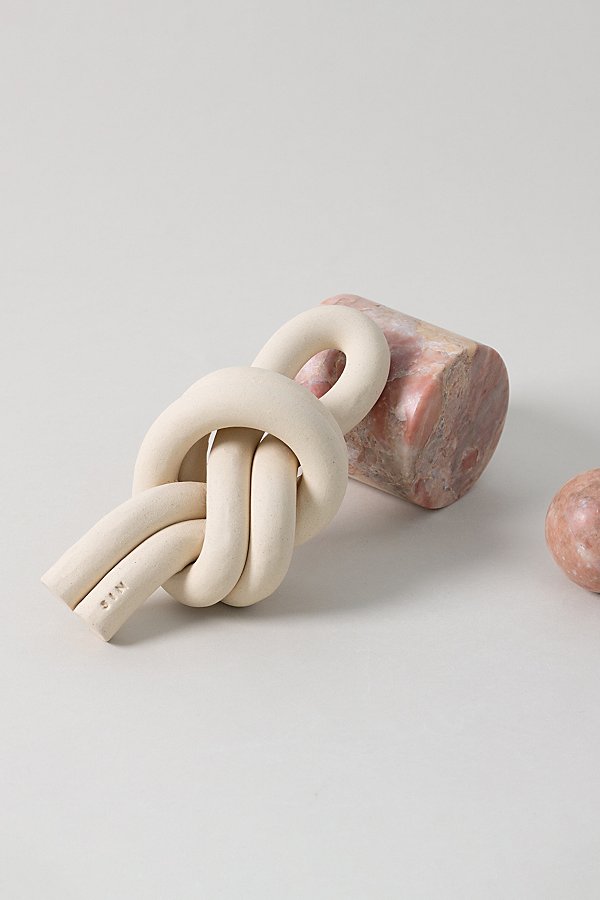 Sin Ceramic Xl Overhand Knot In Bone At Urban Outfitters In Neutral