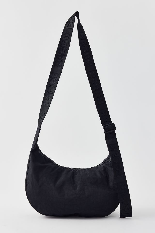 Urban Outfitters限定【BAGGU】Medium Nylon Crescent Bag BAGGU Medium Nylon Crescent Bag | Urban Outfitters Canada