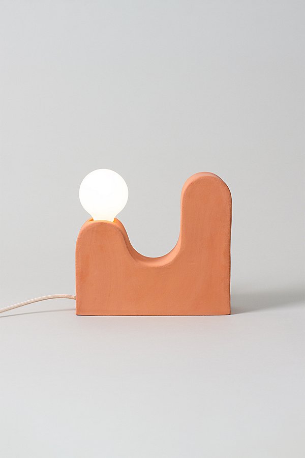Sin Little Hills Ceramic Table Lamp In Terracotta At Urban Outfitters In Pink