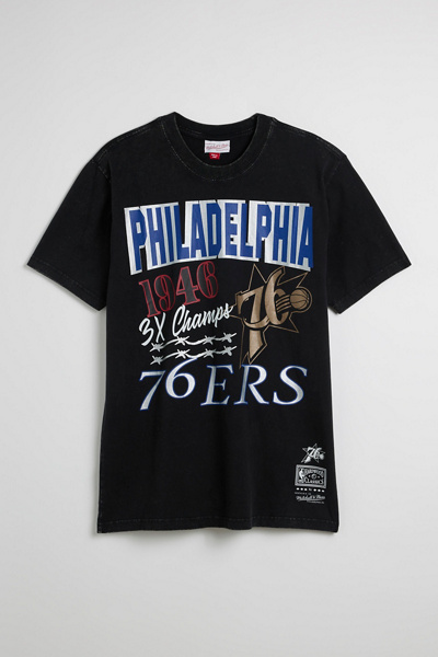 Mitchell & Ness NBA Philadelphia 76ers 1946 Graphic Tee | Urban