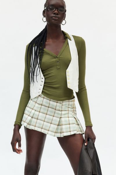 BDG JESSE LOW RISE PLEATED MINI SKIRT IN YELLOW PLAID, WOMEN'S AT URBAN OUTFITTERS 