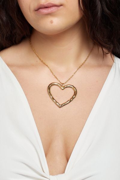 Deux Lions Jewelry Lulu Heart Necklace In Gold, Women's At Urban Outfitters In Gold