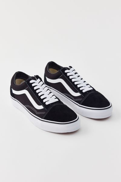 Vans Women's Old Skool Sneaker
