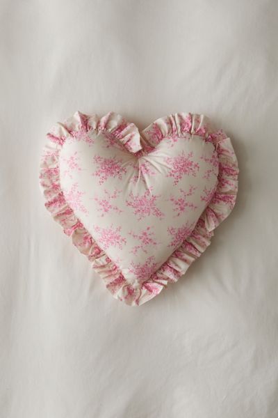 Ruffle Heart Cotton Throw Pillow