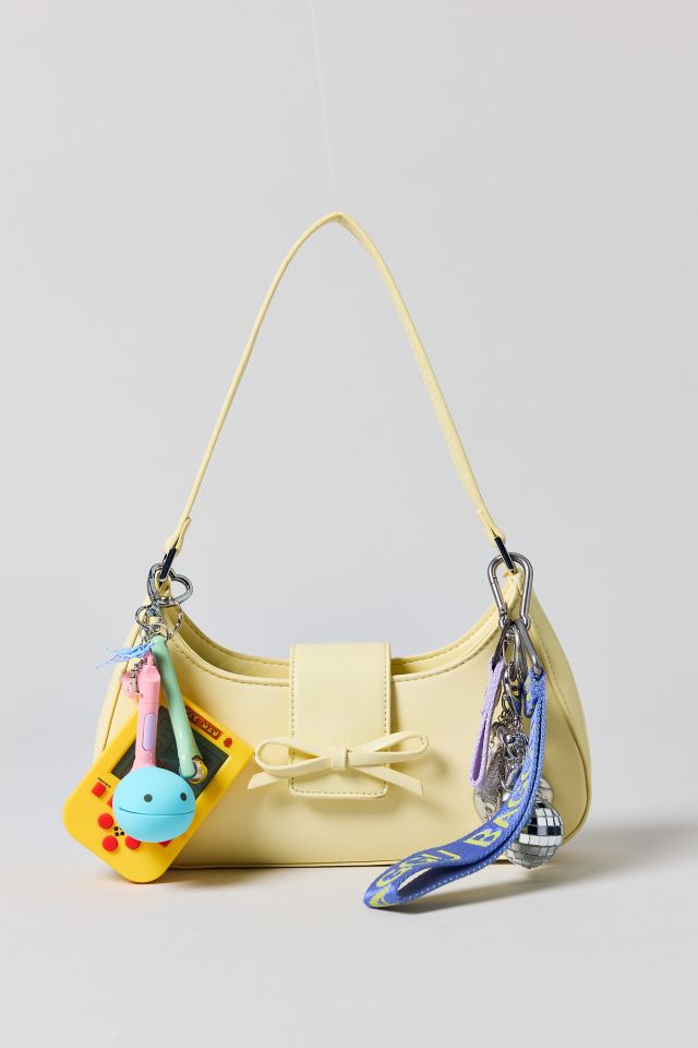【関税・送料無料】Urban Outfitters★Kimchi Blue リボンバッグ Kimchi Blue Blair Bow Bag | Urban Outfitters Taiwan