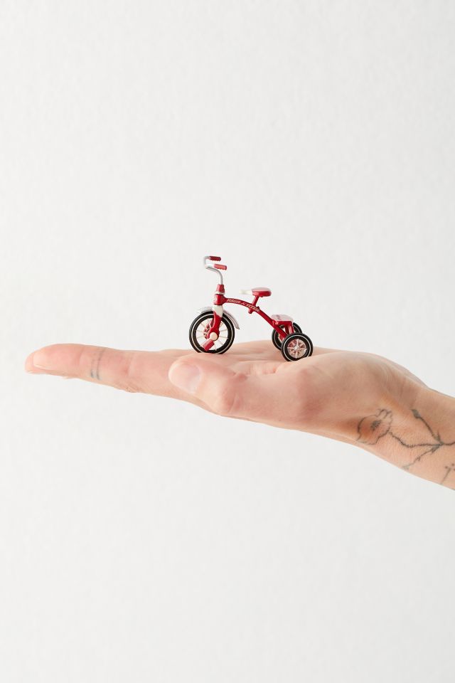 Le Plus Petit Tricycle Radio Flyer au Monde #2