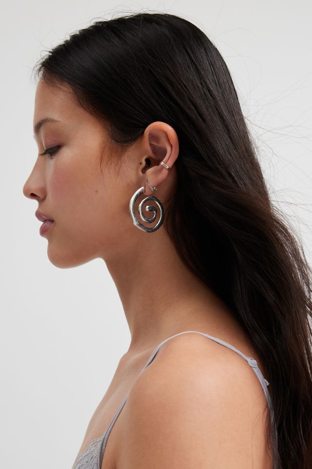 Swirly Burnished Hoop Earring | Urban Outfitters