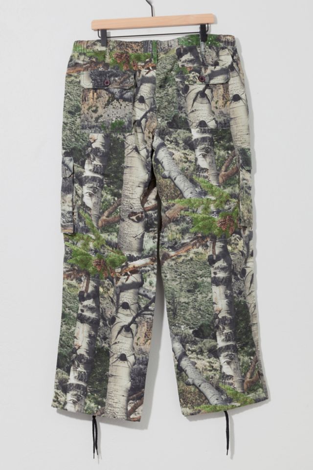 Vintage Y2K Mossy Oak Camouflage Cargo Pants | Urban Outfitters