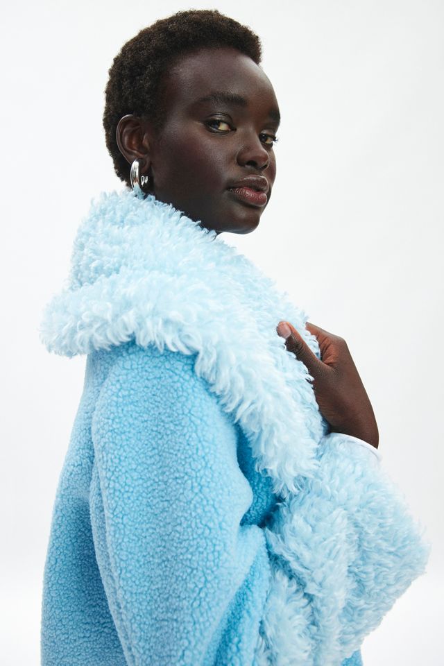 Kimchi Blue Amelia Faux Fur Trimmed Fleece Coat | Urban Outfitters