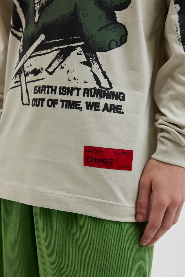 CHNGE Earth Time Long Sleeve Graphic Tee | Urban Outfitters