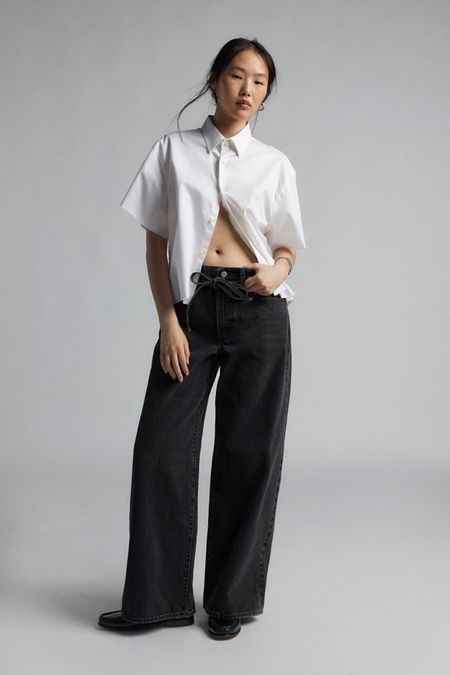 Levi's '70s Corduroy High-Waisted Flare Pant | Urban Outfitters Levi's '70s Corduroy High-Waisted Flare Pant | Urban Outfitters