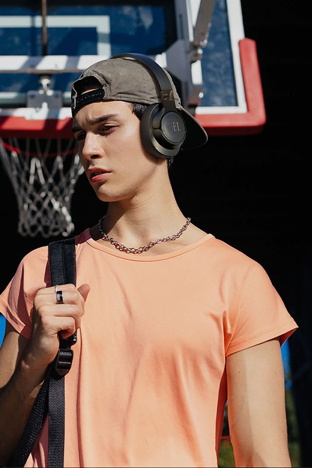 JBL Tune 720BT Wireless Over-Ear Headphones #1