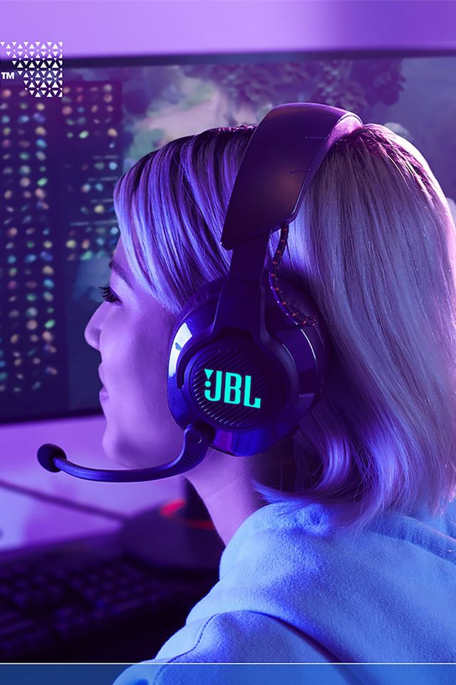 JBL Quantum 610 Wireless Over-Ear Gaming Headset | Urban Outfitters