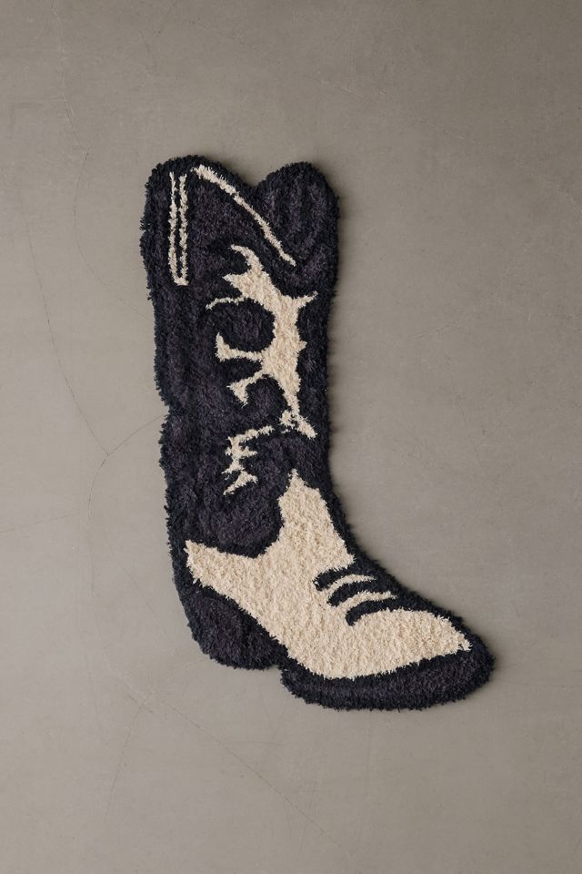 Cowboy Boot Tufted Rug | Urban Outfitters