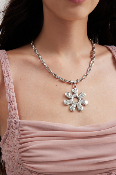 FAYE Necklace