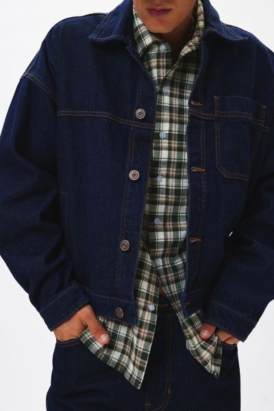 BDG FRISCO BOXY DENIM JACKET IN RINSED DENIM, MEN'S AT URBAN OUTFITTERS 