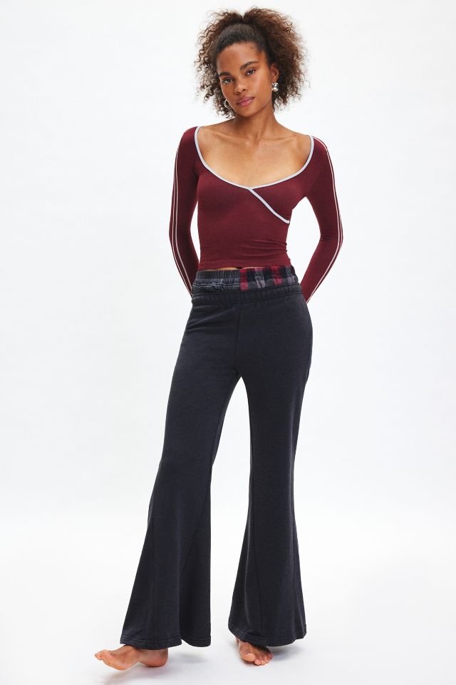 T-shirt à manches longues sans couture et décolleté croisé de sport Out From Under #2