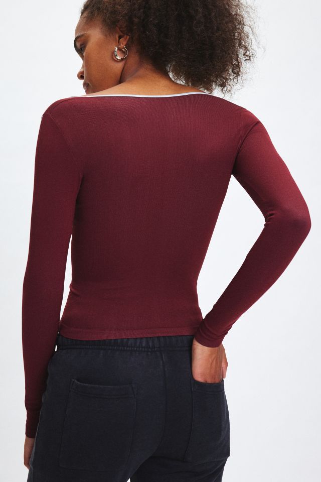 T-shirt à manches longues sans couture et décolleté croisé de sport Out From Under #3