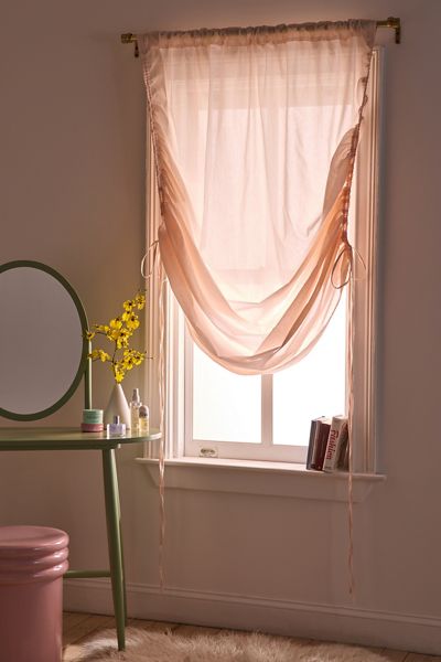 新品　アーバンアウトフィッターズ　バンブーカーテン Floral Bloom Oversized Bamboo Beaded Curtain | Urban Outfitters