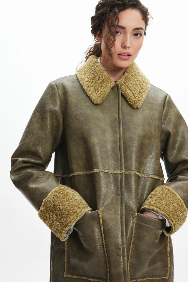 Kimchi Blue Delilah Faux Fur Trim Longline Coat | Urban Outfitters