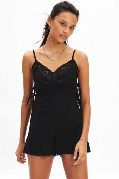 Kimchi Blue Shyla Lace Trim Romper In Black, Women's At Urban Outfitters In Black