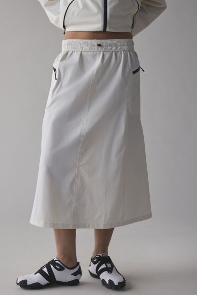 THE NORTH FACE DOME WIND MIDI SKIRT IN WHITE DUNE, WOMEN'S AT URBAN OUTFITTERS 