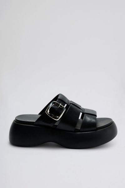 INTENTIONALLY BLANK NELL PLATFORM FISHERMAN SANDAL IN BLACK, WOMEN'S AT URBAN OUTFITTERS 