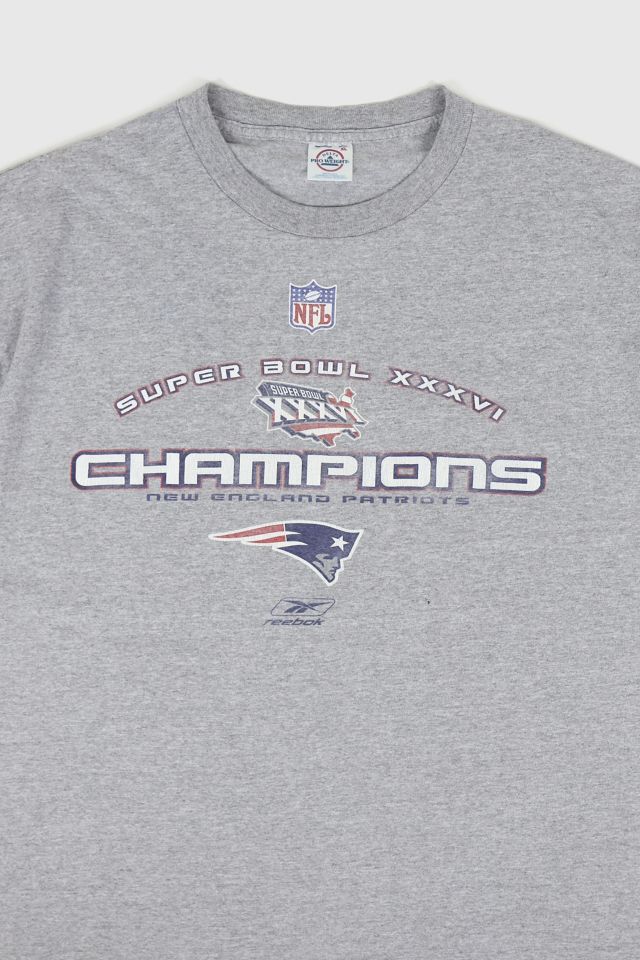 Vintage New England Patriots Super Bowl XXXVI Champions Tee | Urban ...