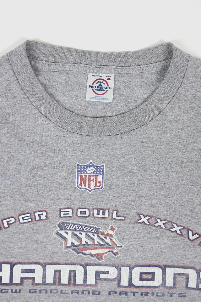 New England Patriots Super Bowl XXXVI Logo Vinyl Decal – Officially Licensed, Tom Brady Era