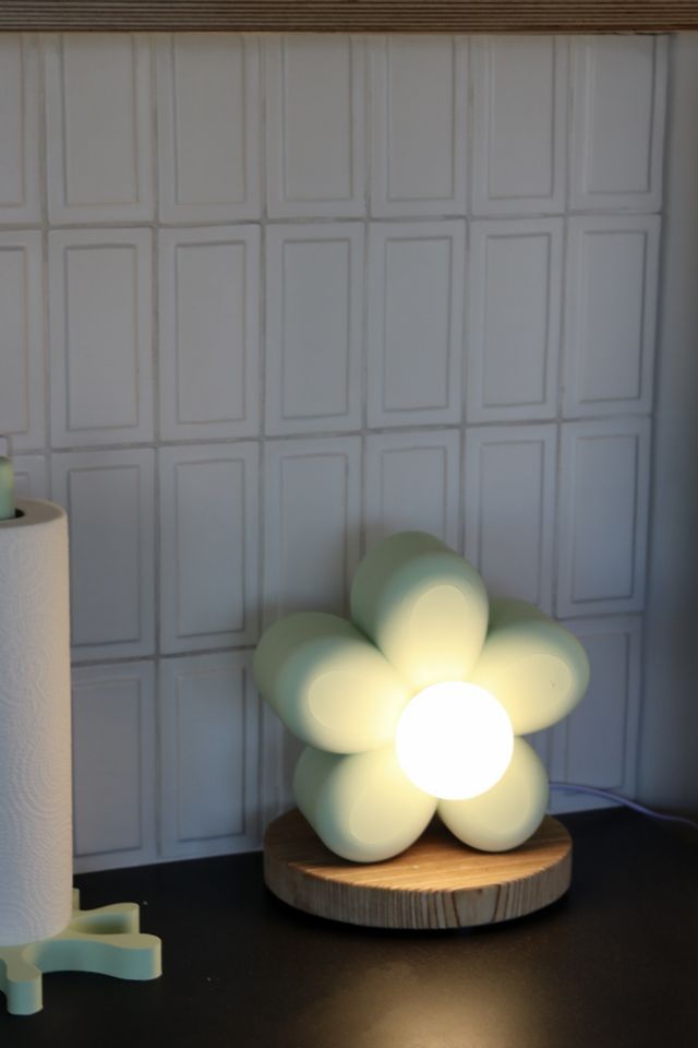 Sofiest Designs Daisy Lamp #2