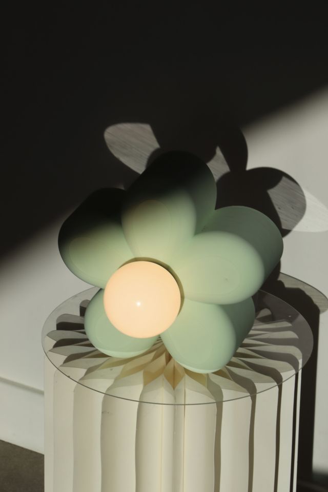 Sofiest Designs Daisy Lamp #3