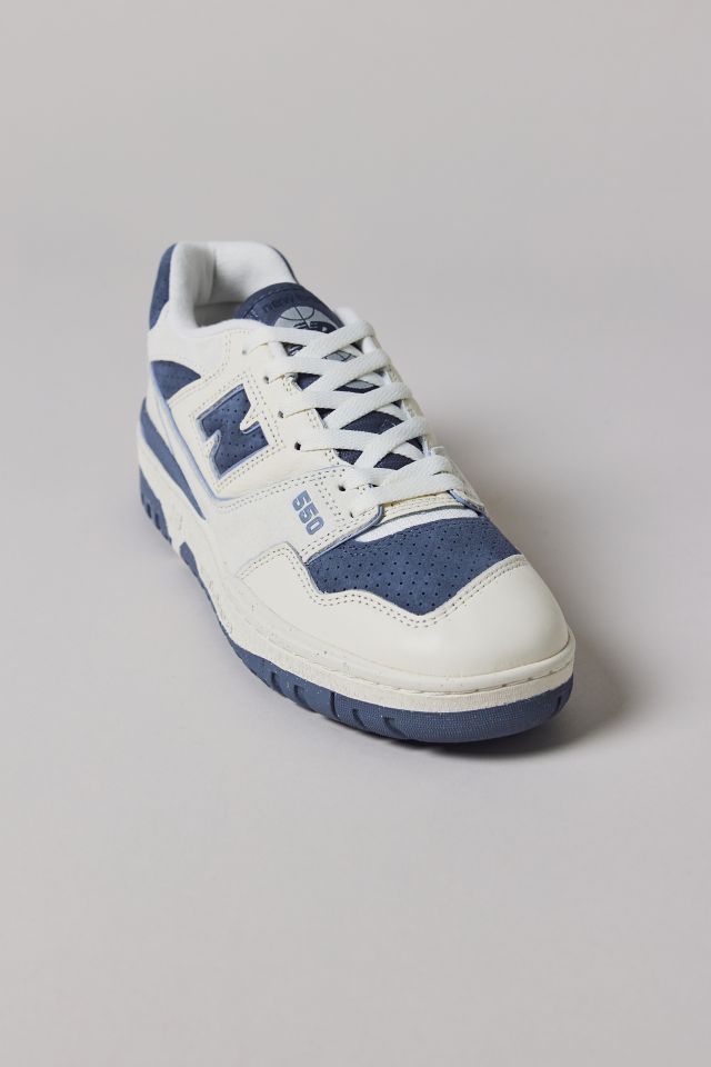 New Balance Women's 550 Sneaker | Urban Outfitters