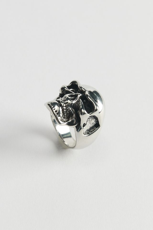 Statement Skull Ring Urban Outfitters