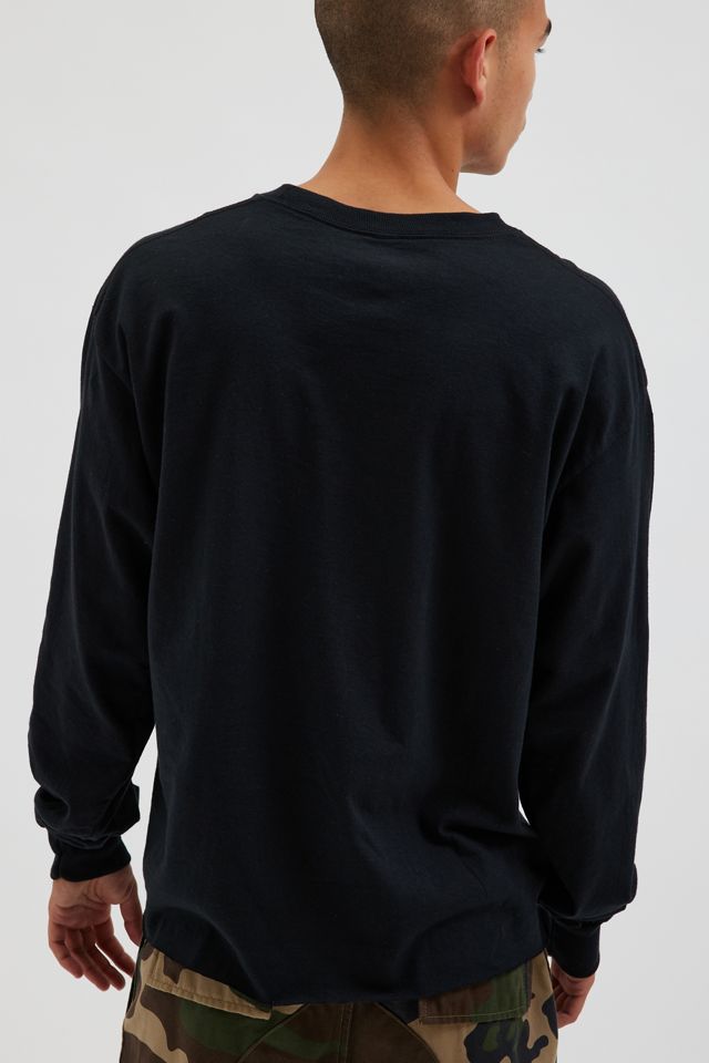 WWE Stone Cold Cropped Long Sleeve Tee | Urban Outfitters