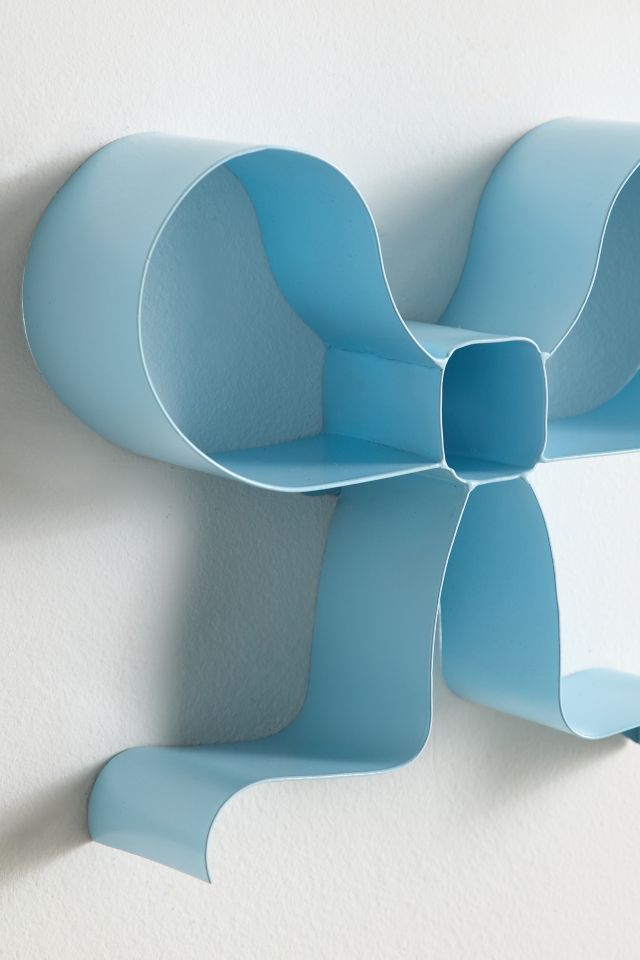 【オシャレ】Urban Outfitters Small Bow Shaped シェルフ Small Bow Shaped Wall Shelf | Urban Outfitters