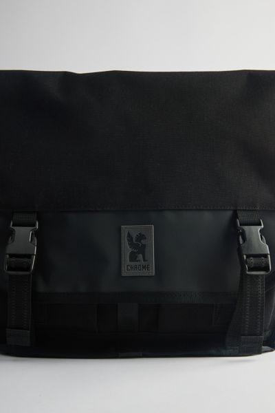 Chrome Industries Citizen 15L Messenger Bag