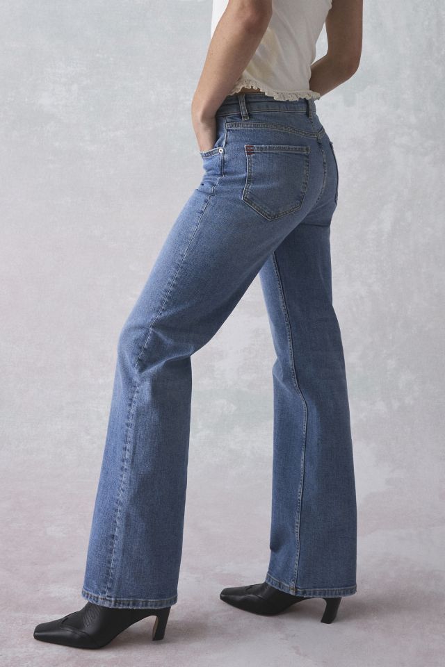 BDG Jade Mid-Rise Bootcut Jean