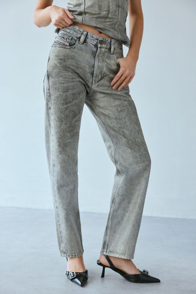 DIESEL>>ディーゼル 1988-D-Ark-S7 ジーンズ Diesel 1988-D-Ark-S7 Jean | Urban Outfitters