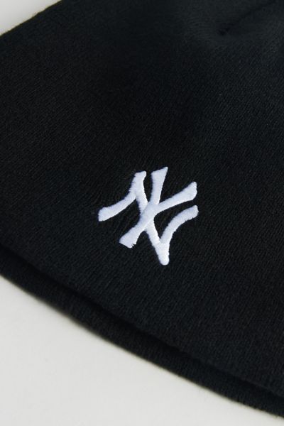 '47 Brand New York Yankees Logo Beanie