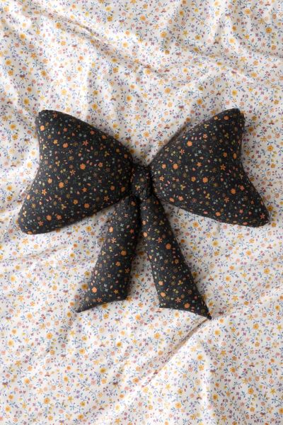 Gwendolyn Fleece Puffy Throw Blanket