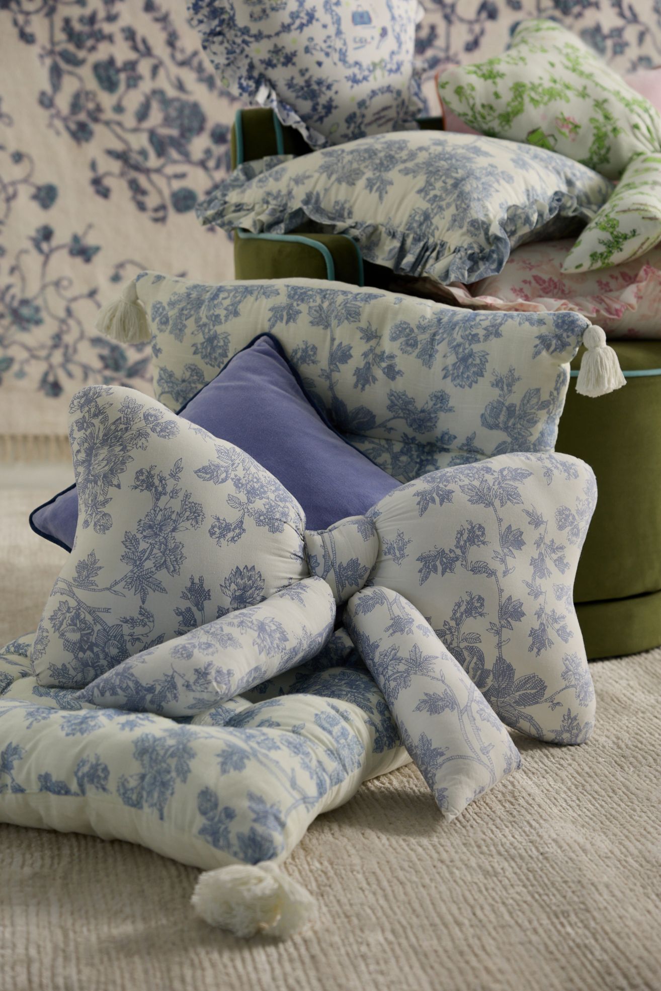 Big Bow Printed Throw Pillow - Blue Toile, Regular, ONE SIZE