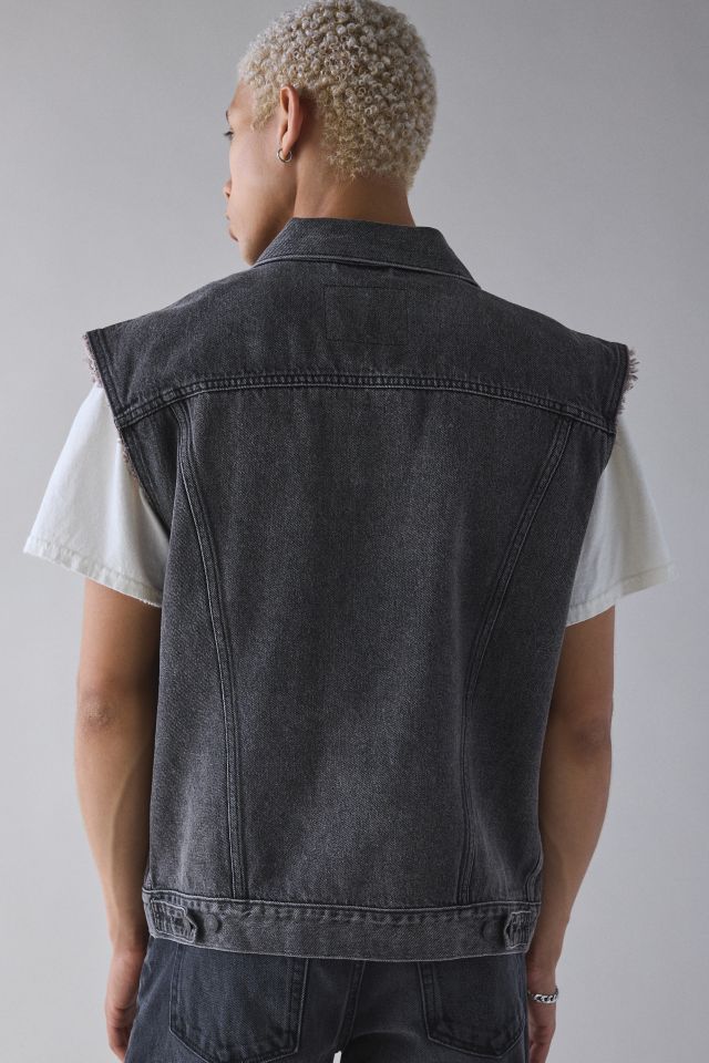 Levi's® Relaxed Fit Denim Trucker Vest #1