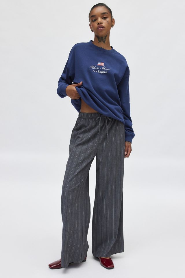 Rhode Island Embroidered Graphic Crew Neck Sweatshirt #2